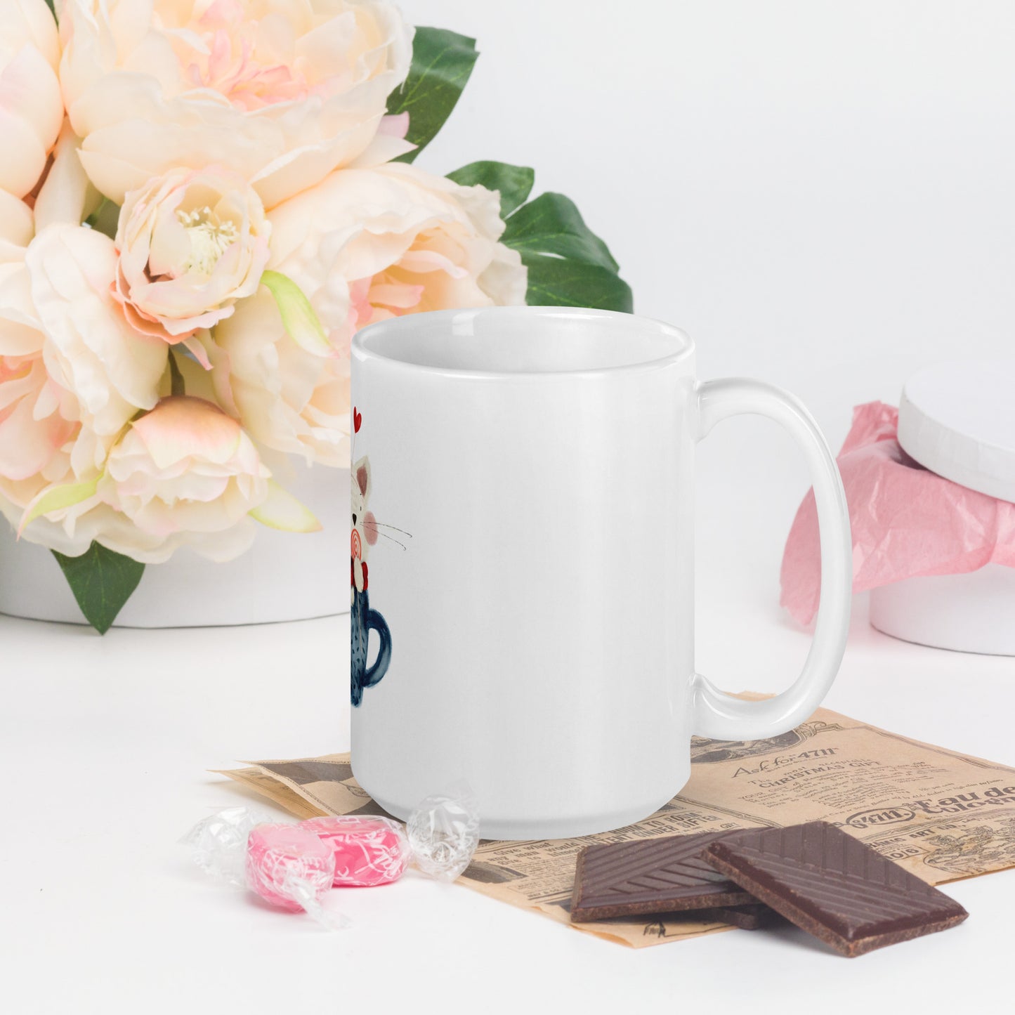 Taza blanca de gato corazón
